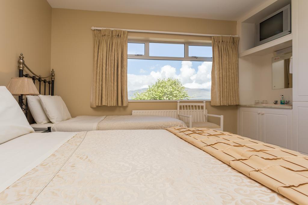 Fern Rock Bed And Breakfast Dromin エクステリア 写真