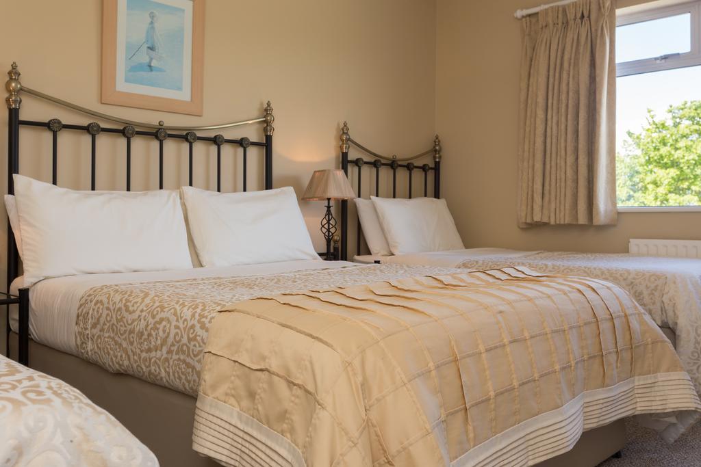 Fern Rock Bed And Breakfast Dromin エクステリア 写真