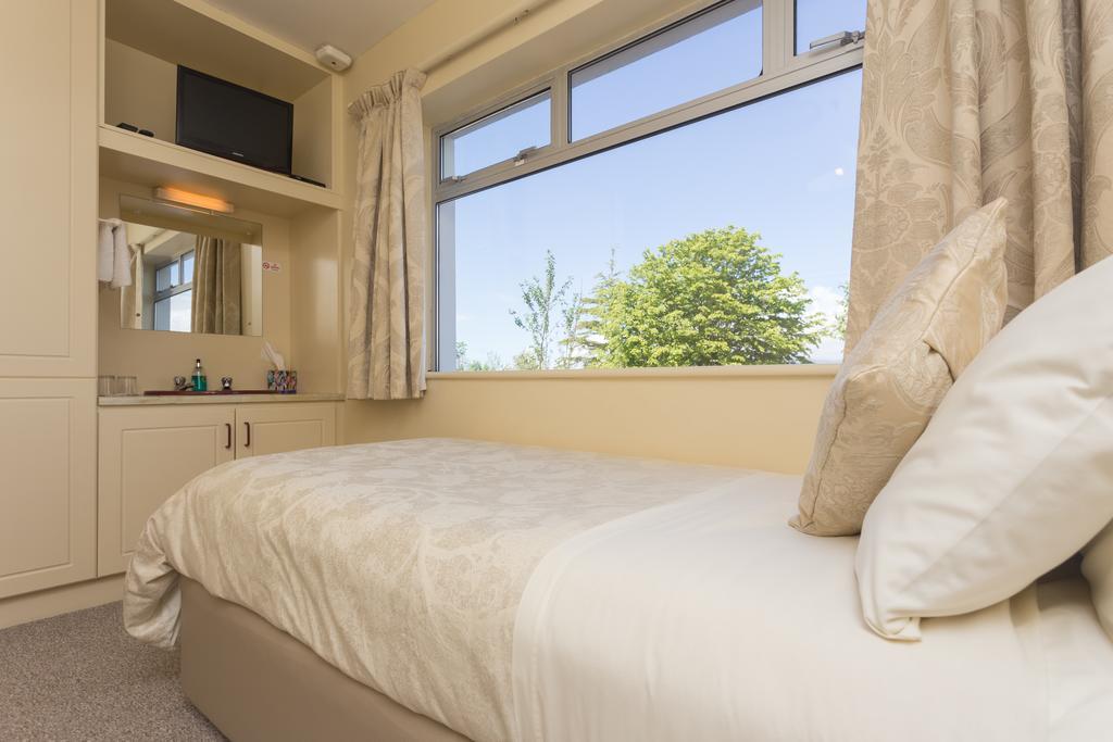 Fern Rock Bed And Breakfast Dromin エクステリア 写真